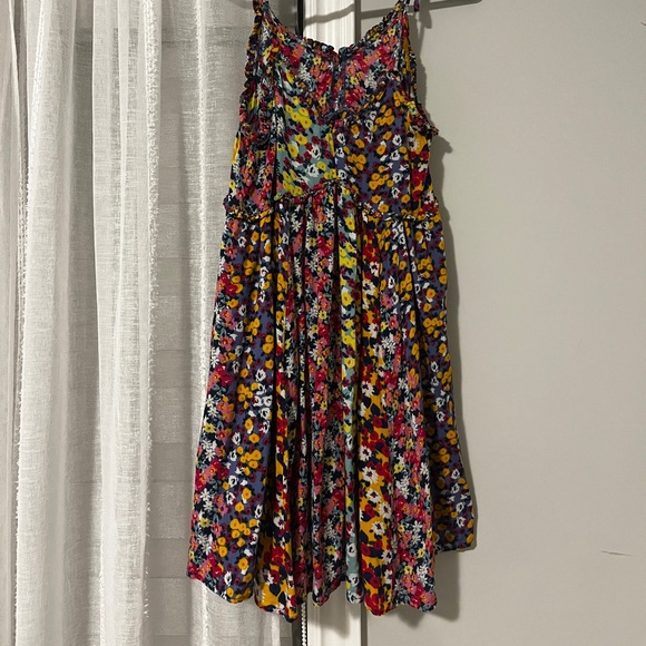 Floral flowy summer dress - Picture 2 of 5